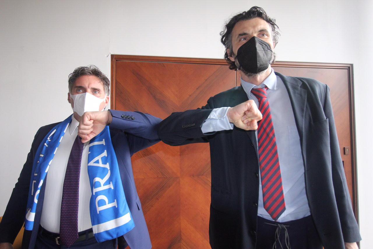 Il presidente del Prato Stefano Commini insieme al sindaco Matteo Biffoni