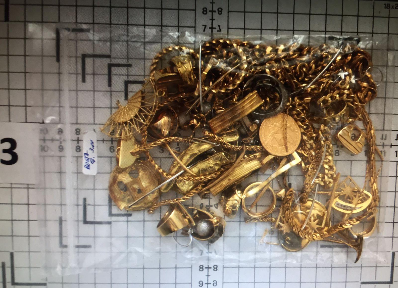 Prima i furti, poi la ricettazione nei "Compro Oro": arrestata imprenditrice 