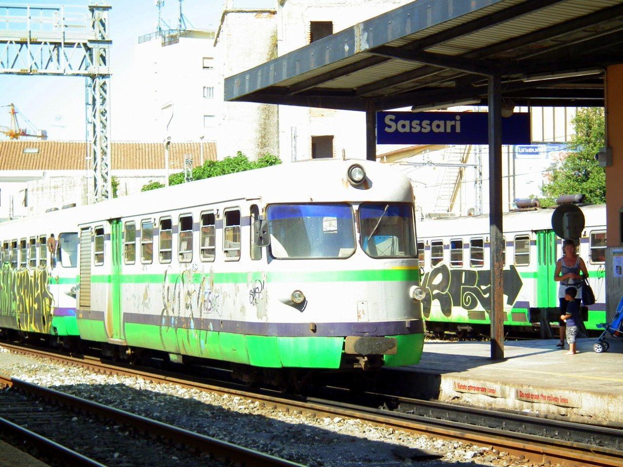 L'EDITORIALE - Trasporti, l'isola umiliata: neanche un euro dal Governo 