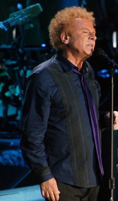 Gli 80 anni di Garfunkel leggenda folk con Simon Il duo di amici-nemici 
