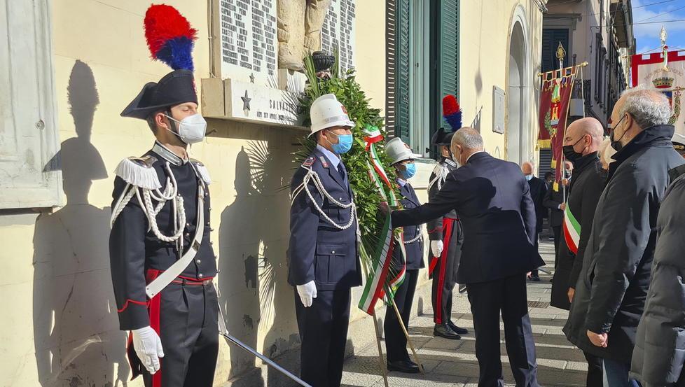 Emozionante omaggio ai partigiani