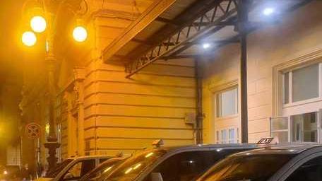 Buoni da 200 euro per utilizzare i taxi in città: ecco come averli