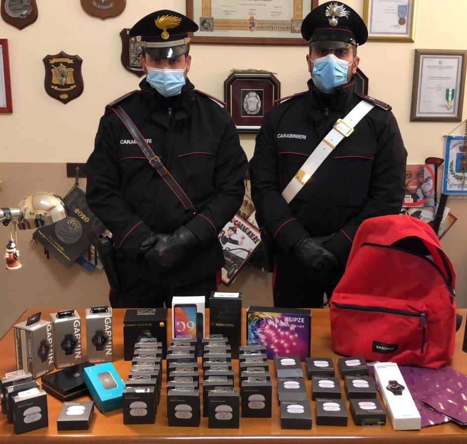 Trafugava merce dal magazzino Amazon, arrestato operaio di Poggio Renatico 