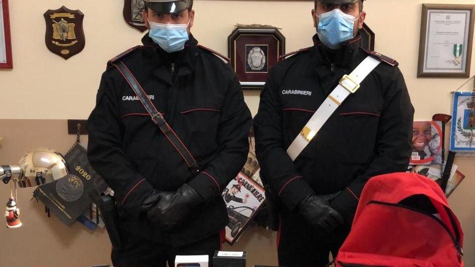 Trafugava merce dal magazzino Amazon, arrestato operaio di Poggio Renatico