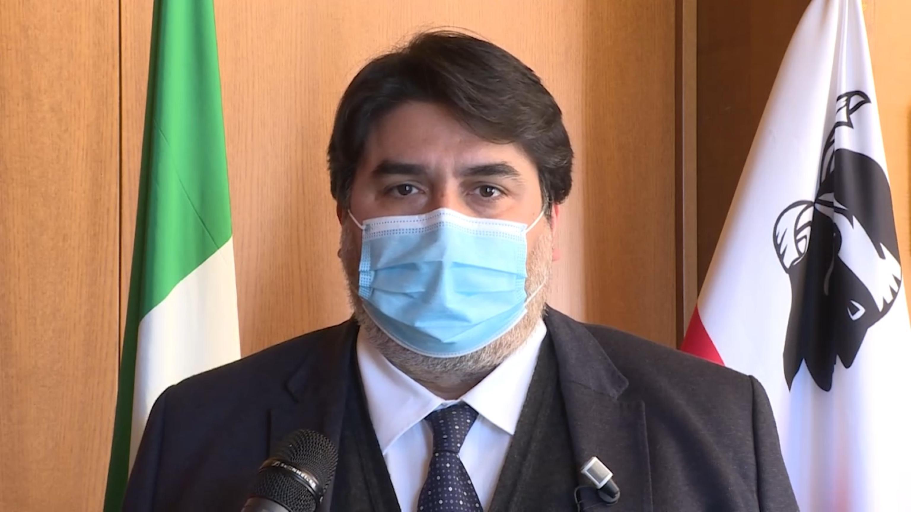 Solinas all'attacco: "La carenza di medici è un problema nazionale" 