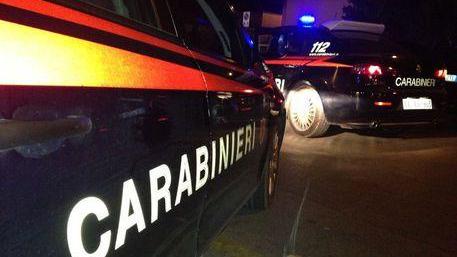 Pisa, offre sesso ai carabinieri per evitare un controllo