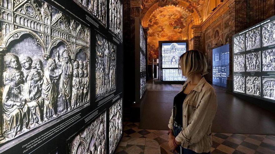 La mostra sull’Altare Argenteo verso Vaticano e Gerusalemme