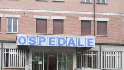 Presidio per l’ospedale e su Facebook il sindaco rompe il suo silenzio