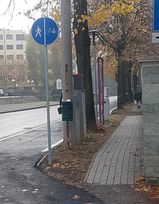 Ciclabile di via Mazzini «Criticità? I lavori non sono ancora finiti»