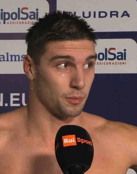 Mora giù dal podio nei 100 dorso Greg torna in acqua 