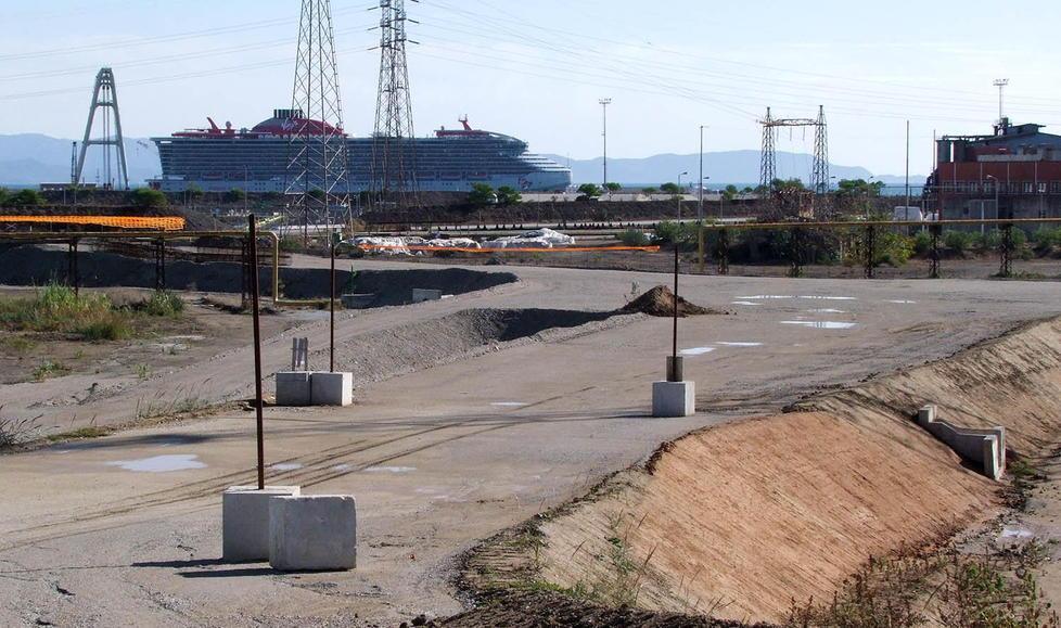 Il cantiere della “bretellina”: qui la rotatoria dove arriverà la strada proveniente dalle quattro corsie (fotoservizio Paolo Barlettani)