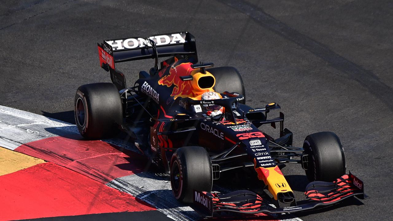 F1. Verstappen batte Hamilton e allunga nel Mondiale. Per la Ferrari quinto e sesto posto