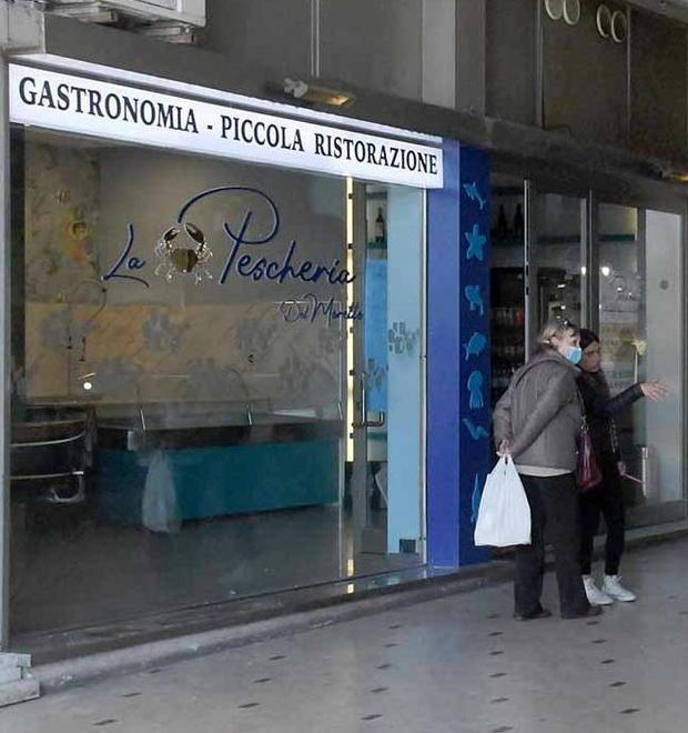 Massa, la galleria ci riprova con una pescheria e un ristorante 
