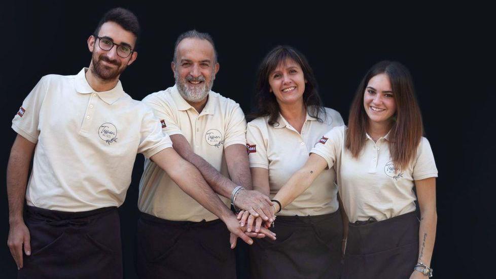 Il bar Tessieri riparte con la gestione di Veronica Giusti lucchese di 23 anni
