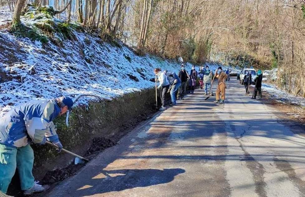 A spasso per pulire il paese È l’iniziativa “Raccoglimi” 