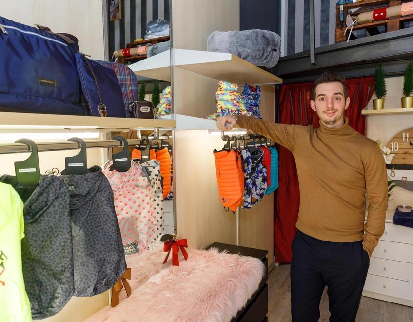 “Impronta regale” la boutique per cani con abiti e accessori di alta sartoria 