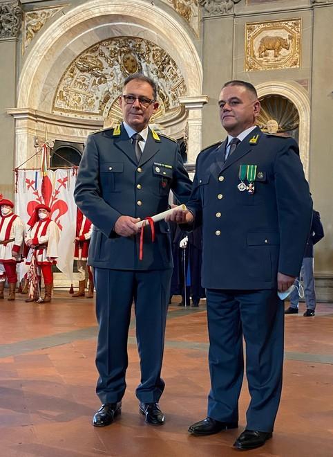 Bimbi in affido e solidarietà Un premio al finanziere 