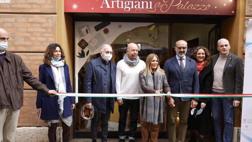 Dal miele delle Saline ai prodotti di nicchia “Artigiani a Palazzo”