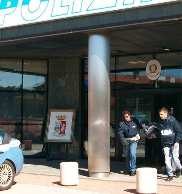Poliziotto in borghese lo fermò dopo il colpo: rapinatore in carcere 