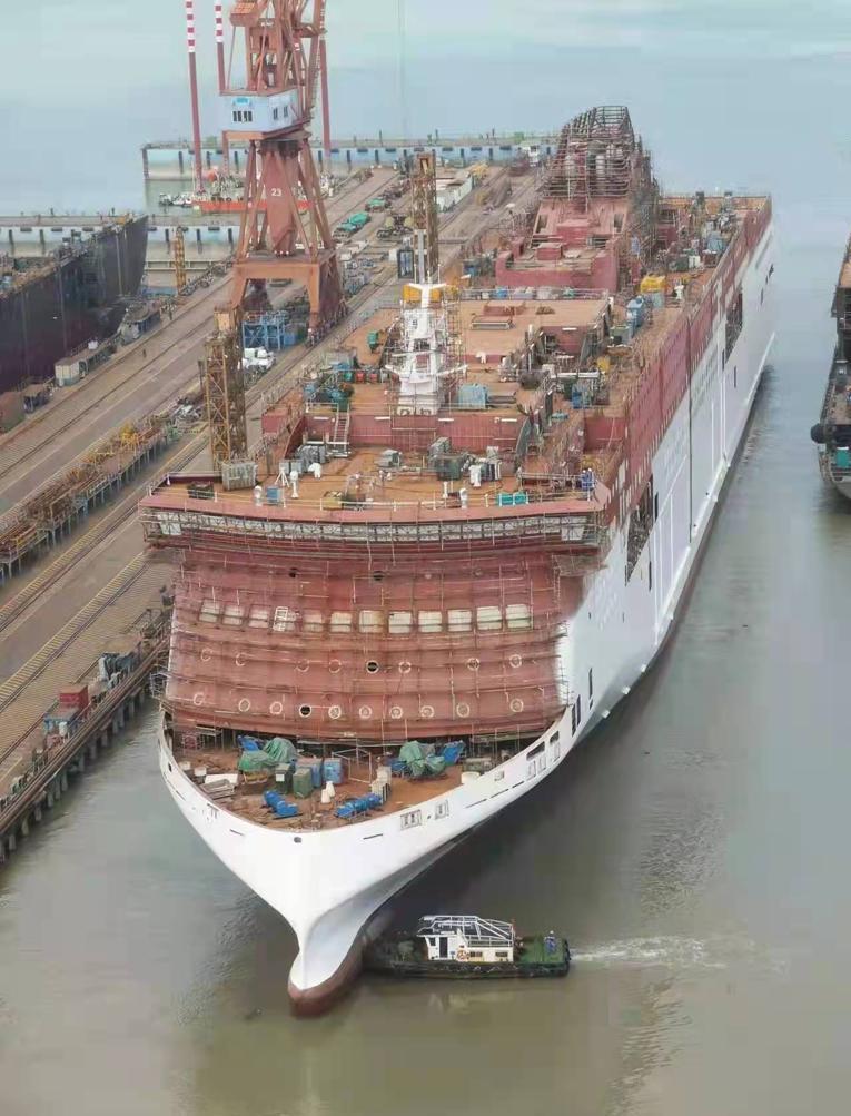 Un maxi traghetto Moby per la Olbia-Livorno 