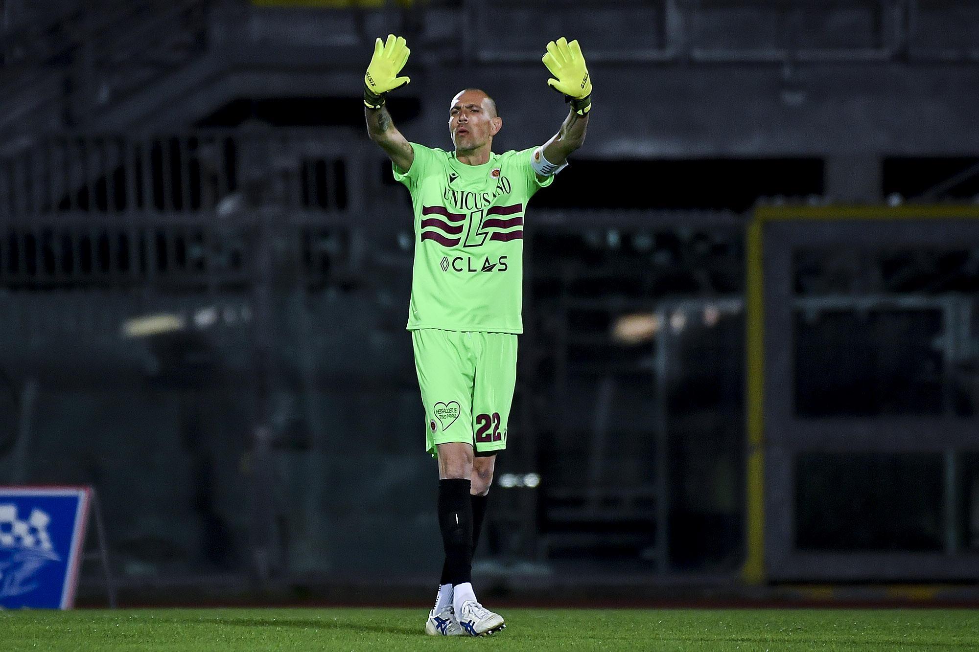 Luca Mazzoni, 37 anni, l’altra sera in campo contro il Certaldo