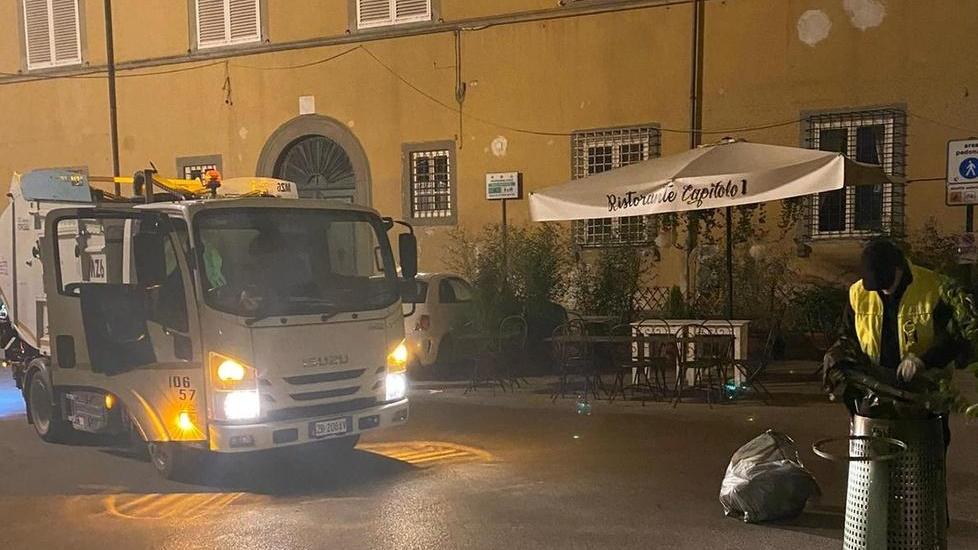 la rimozione dei “cestoni” alla chiusura di Lucca Comics