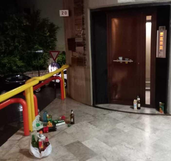 Mini rave party a due passi dalla prefettura 