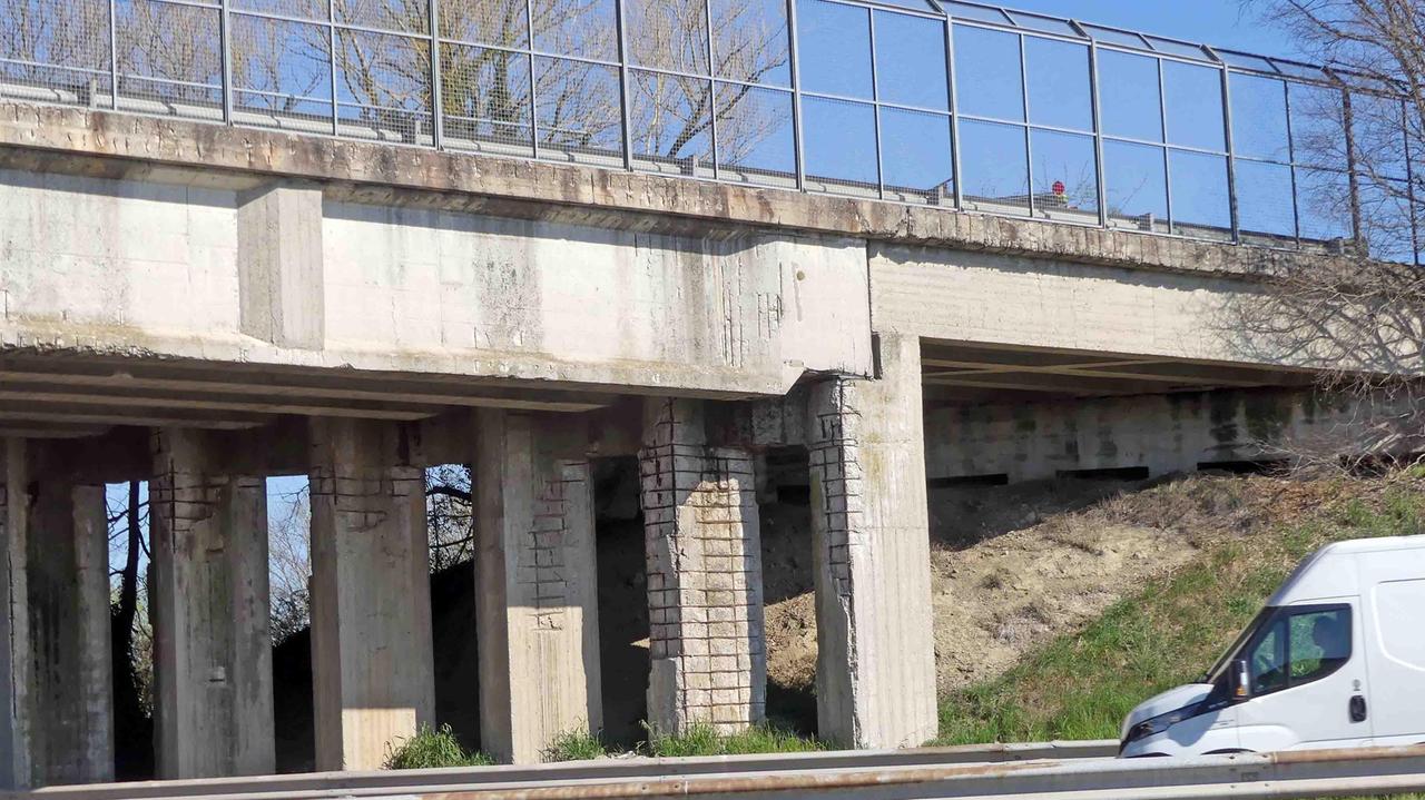 Chiusura notturna a singhiozzo della Ferrara Mare