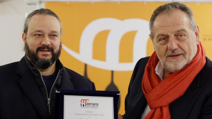 Vissani: manca il personale nella ristorazione, stop al reddito di cittadinanza