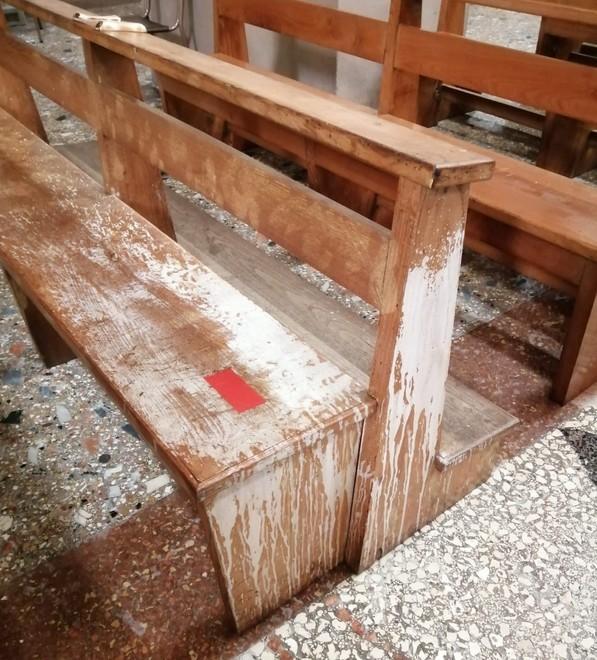 Altro atto vandalico a Formignana, giovani danneggiano la chiesa del paese 