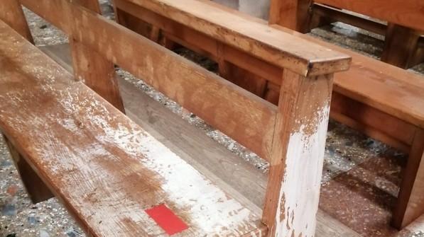 Altro atto vandalico a Formignana, giovani danneggiano la chiesa del paese