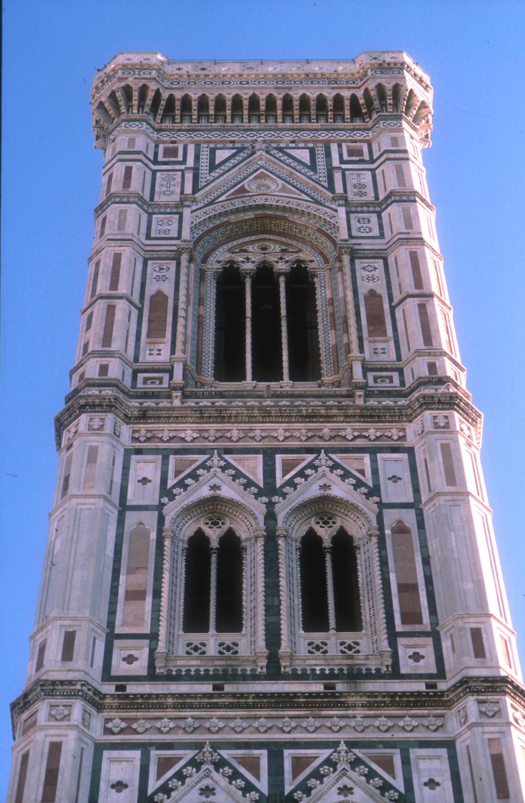 Un dettaglio del campanile di Giotto, a Firenze