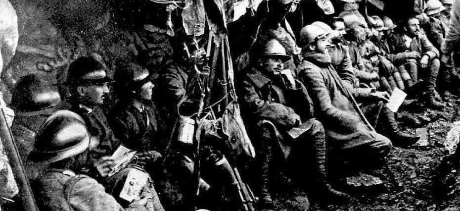 Corrispondenza al fronte Lettere di conforto ai soldati dalle “Madrine di guerra” 