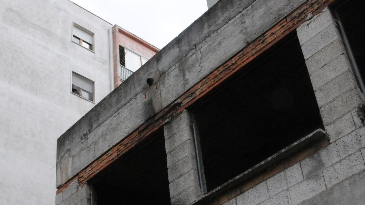 Cantiere fermo: i ladri rubano attrezzi e materiali