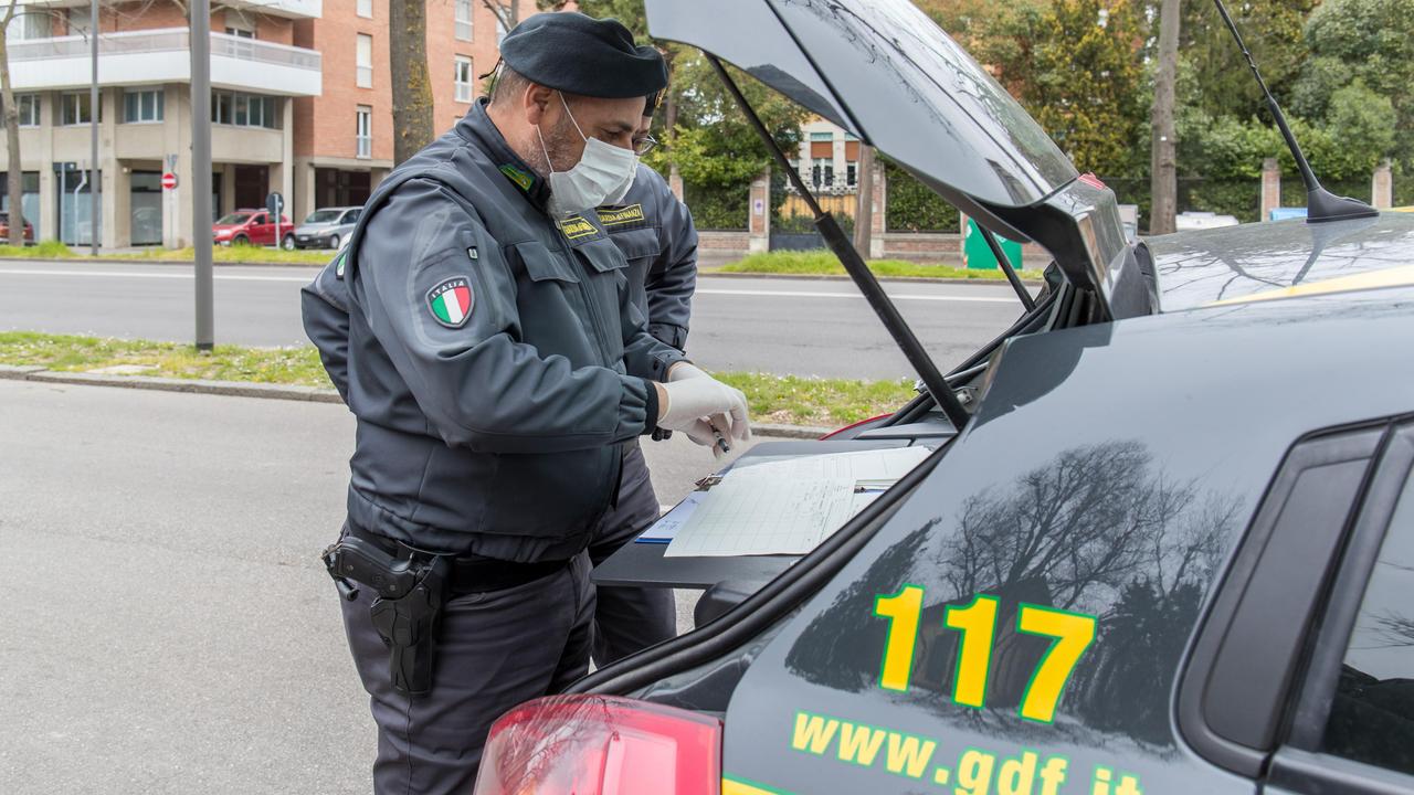 Ferrara, trucchi fiscali per avere permessi di soggiorno: scoperti dalla guardia di finanza