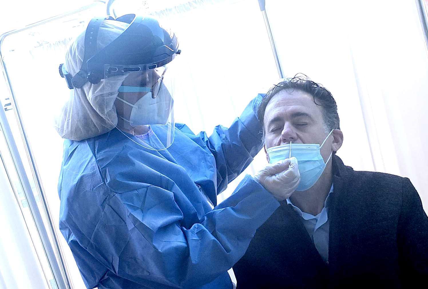 Coronavirus, altri 38 nuovi positivi e 2 ricoveri nel Ferrarese
