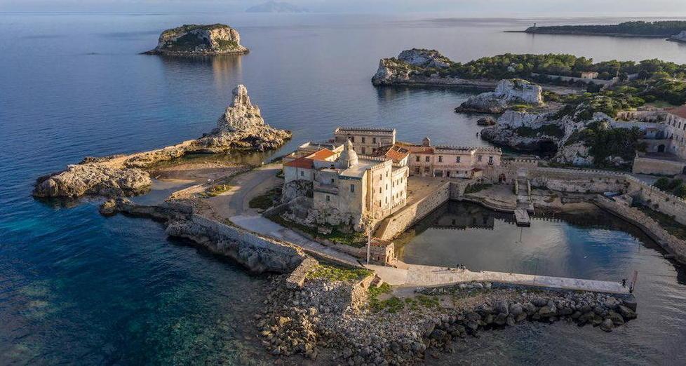 Fdi: «Sì ai bagnanti tra i resti romani nell’isola di Pianosa» 