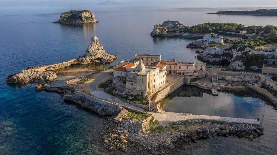Fdi: «Sì ai bagnanti tra i resti romani nell’isola di Pianosa»