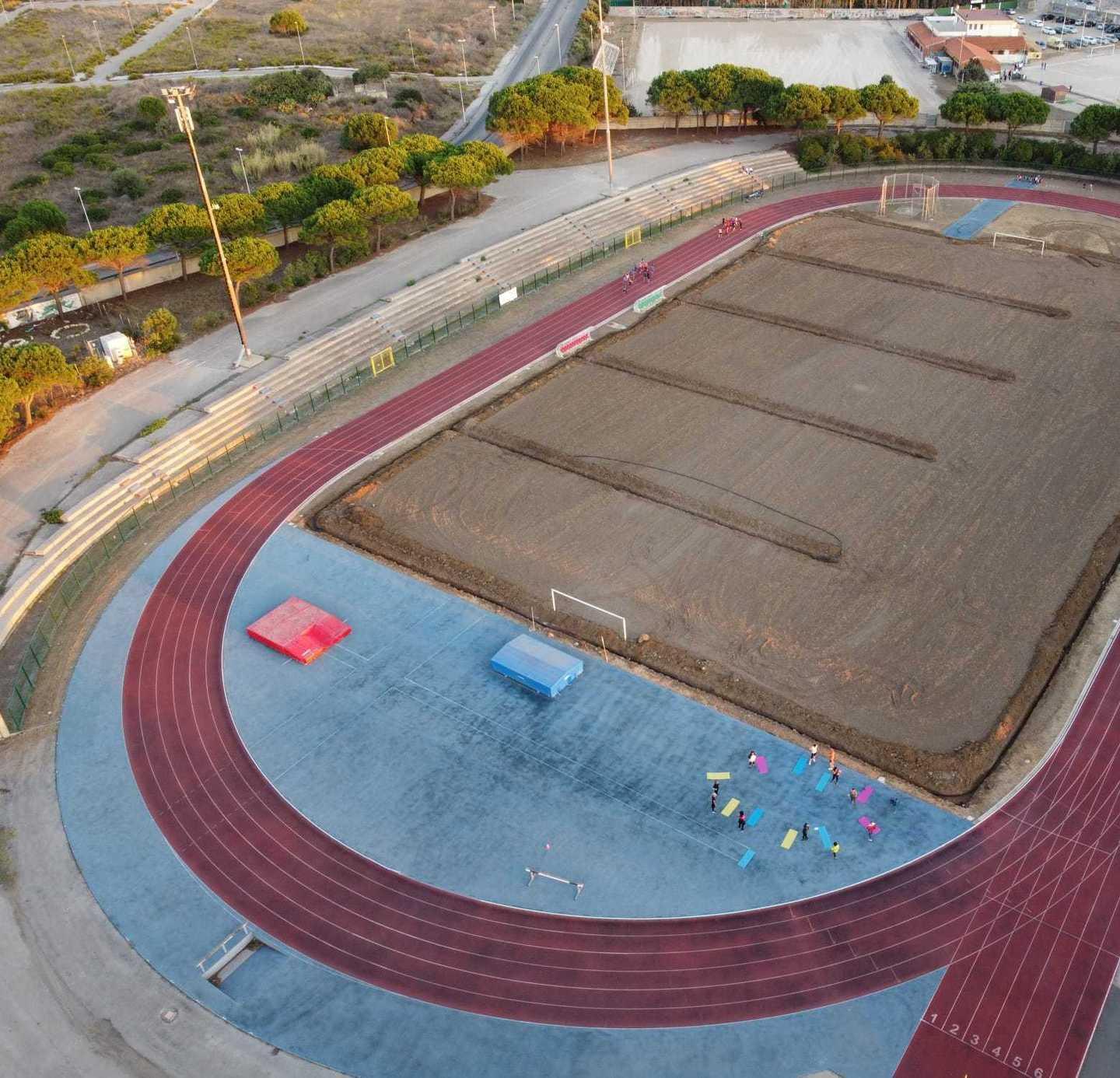 Nuovo manto verde nello stadio di viale delle Vigne 