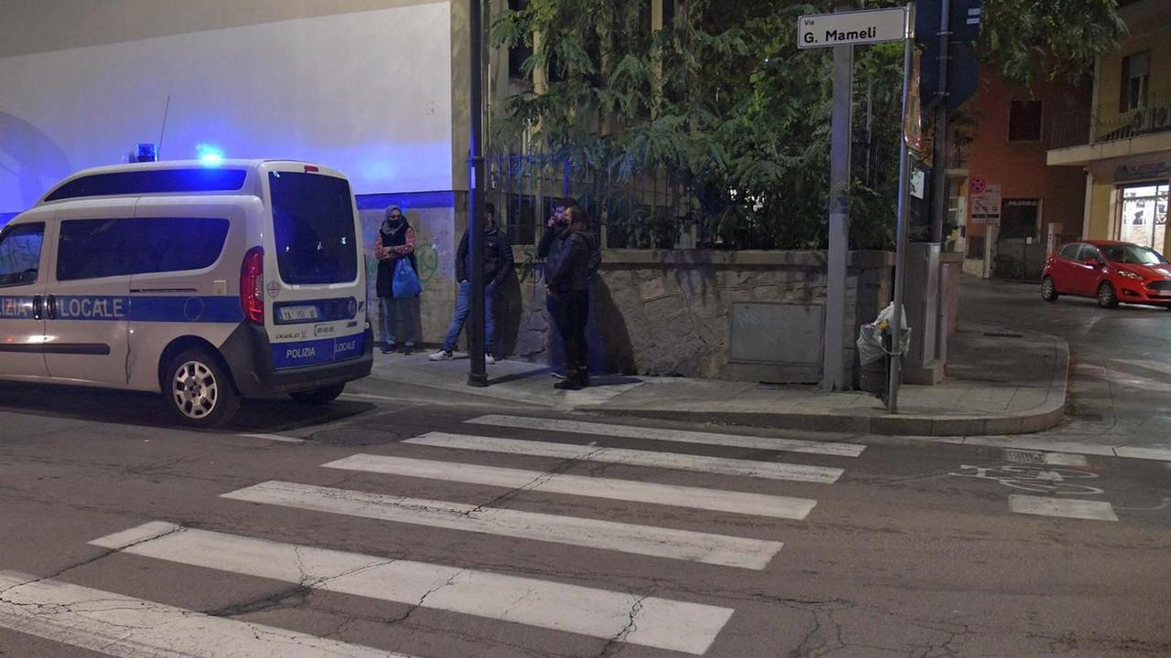 Investe un pedone con la moto e fugge, è caccia al pirata