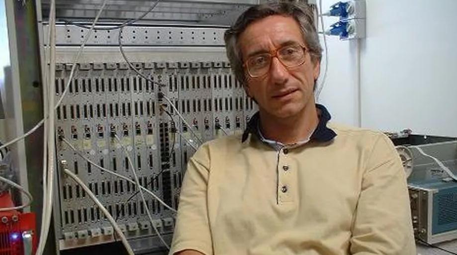 Prof pisano precipita dalle scale dell'università e muore. Gli studi, le ricerche e i ricordi dei colleghi 