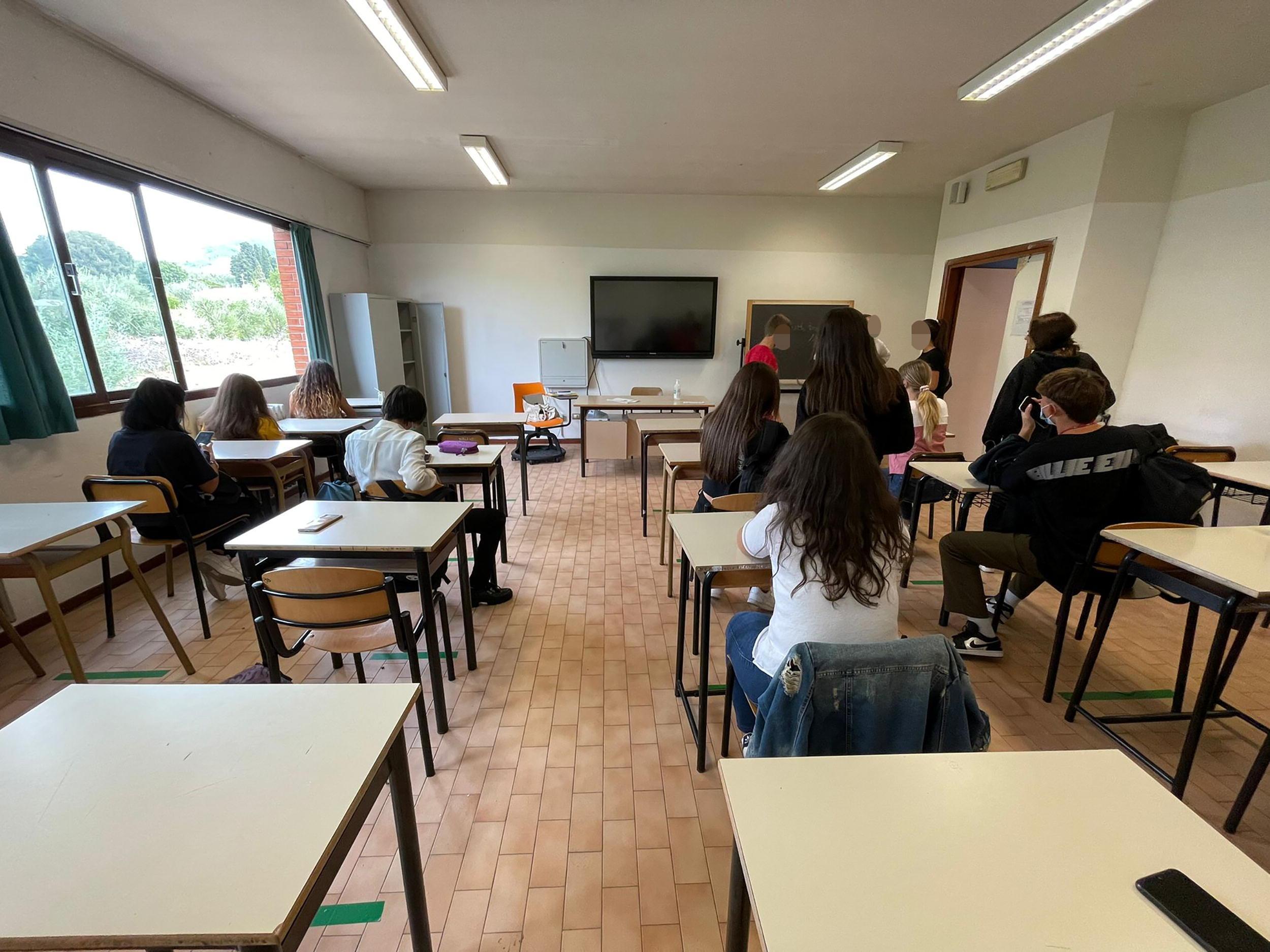 Prof da mesi senza stipendio 