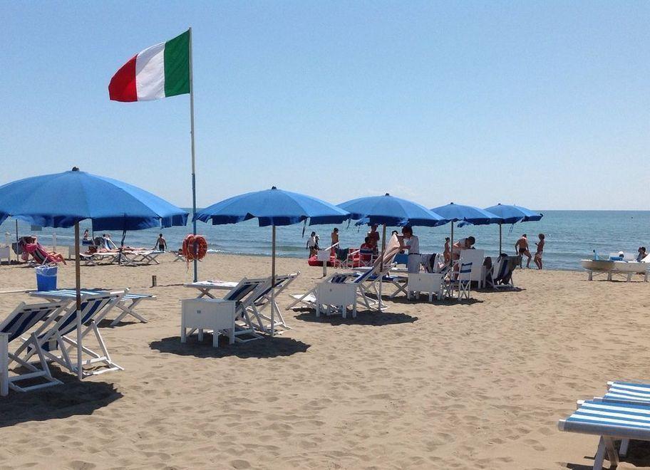 Venduto il bagno Cesare di Forte dei Marmi, altri tre sono sul mercato 