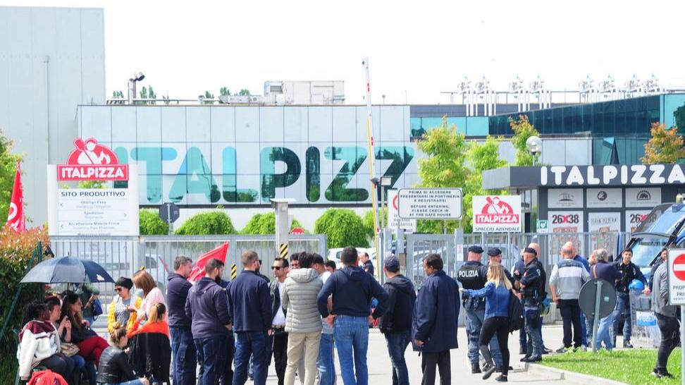 Italpizza, assunzioni dei lavoratori a rischio Domani sciopero di 8 ore