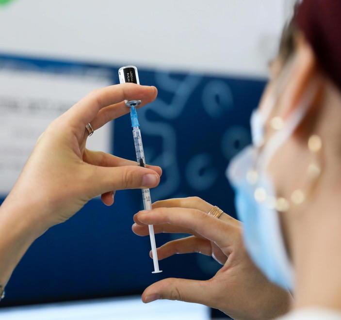 In una settimana appena 252 le prime dosi di vaccino 