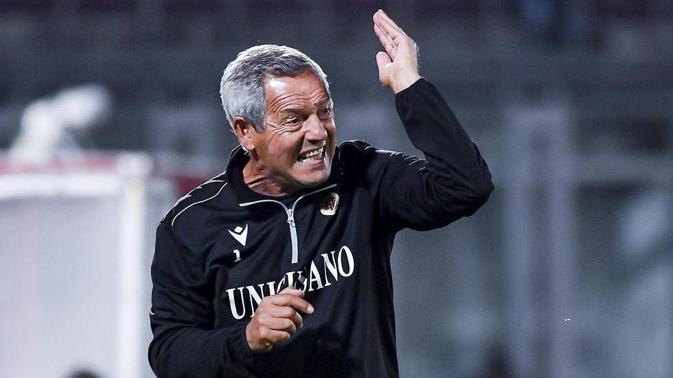 «Ho solo 13 giocatori, ma siamo il Livorno»