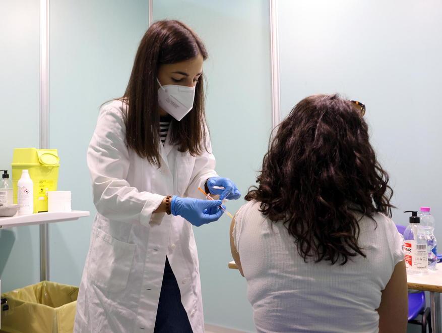 Un medico per le ricette e le vaccinazioni 