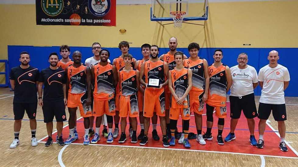 Cuzzani oltre il tempo: Vignola vince il derby con Modena e si siede al tavolo delle grandi 
