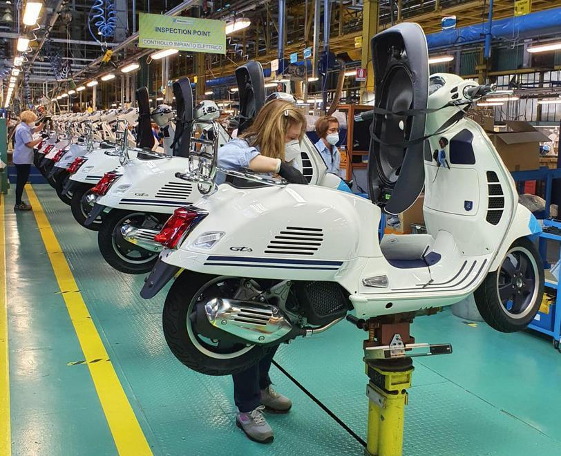 Piaggio: accordo fatto per le 50 assunzioni, tentenna la Fiom Cgil 