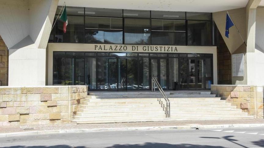 Scippi con lesioni e due rapine Pena di sei anni